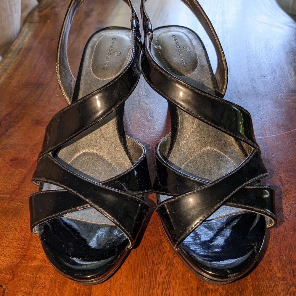 Very Cute Black Patent Heels 7.5